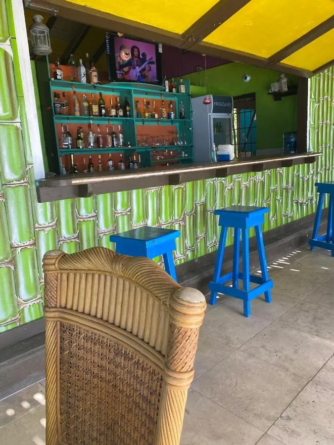 Orrie'S Beach Bar And Hotel Crab Hill