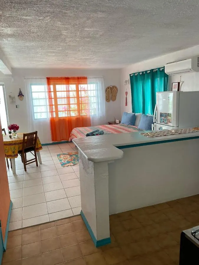 Orrie'S Beach Bar And Hotel Crab Hill