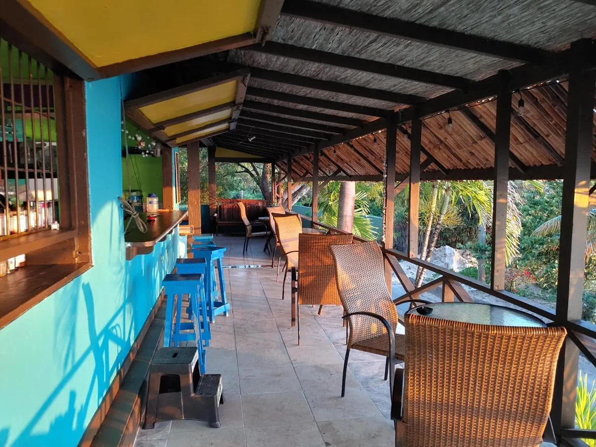 Orrie'S Beach Bar And Hotel Crab Hill 0*,  Antigua/Barbuda