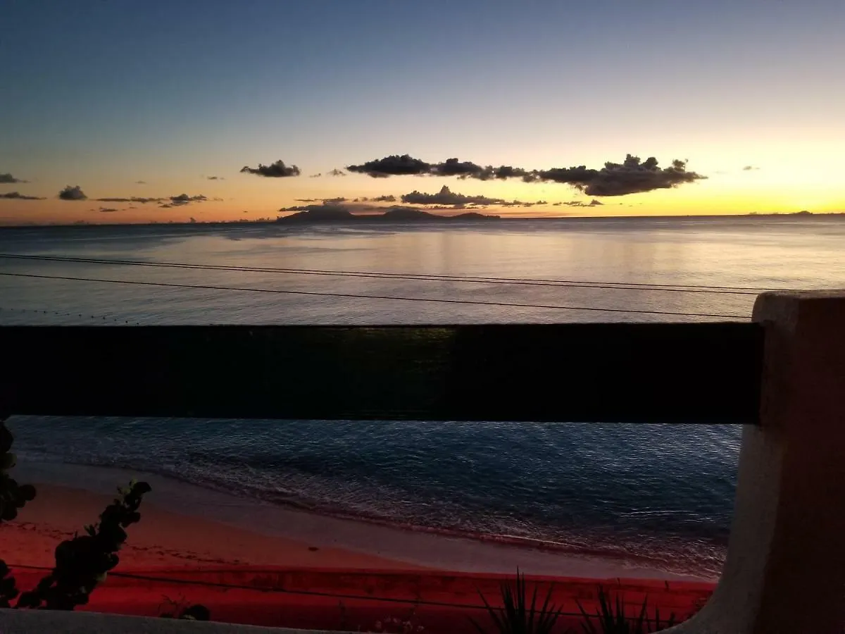 Orrie'S Beach Bar And Hotel Crab Hill